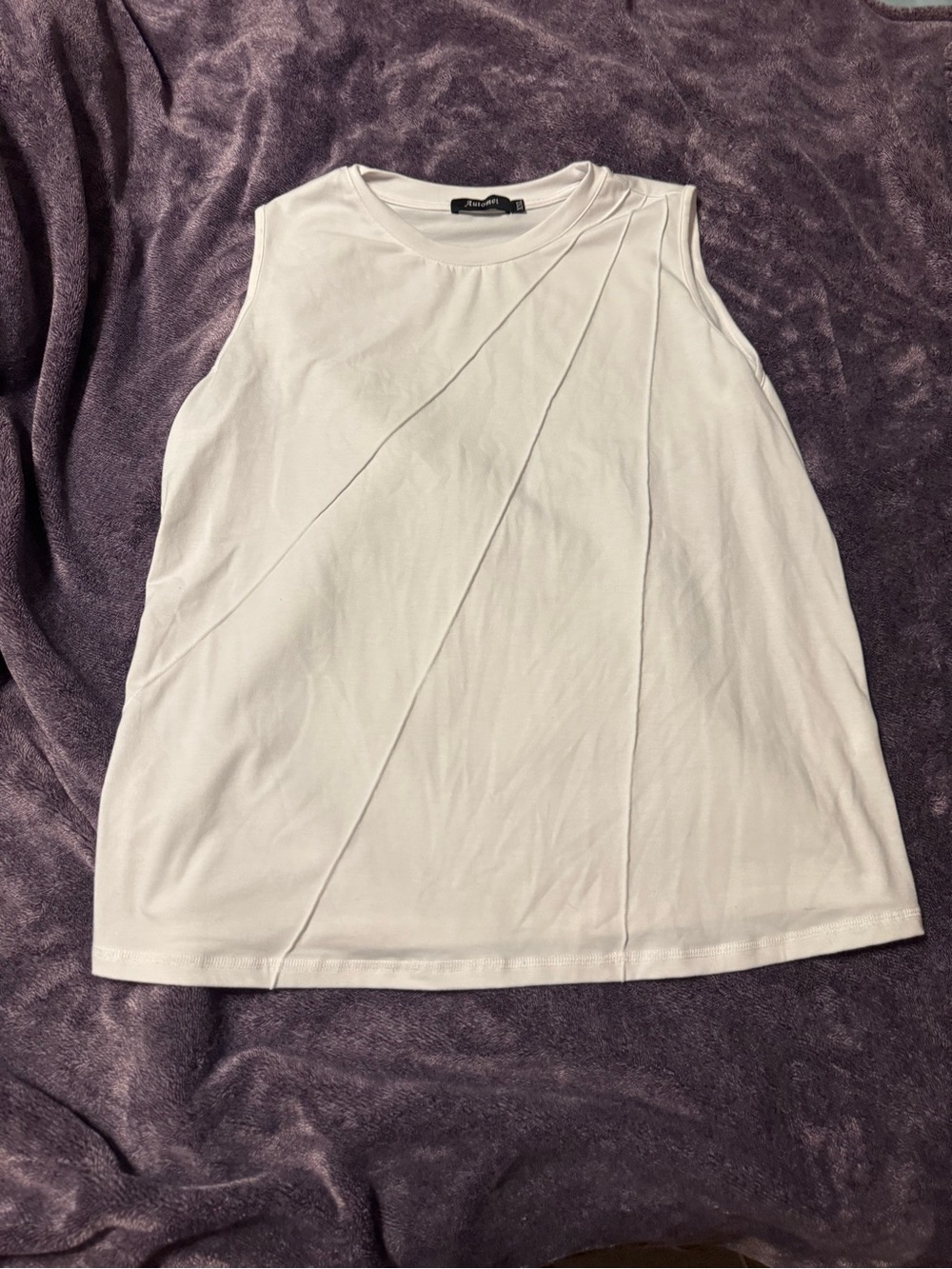 Women’s White Sleeveless Tank Top with Diagonal Stitch Detailing